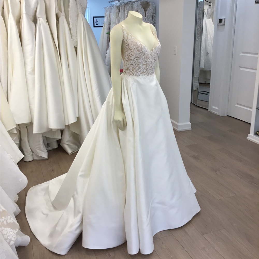 ANNE BARGE SAMPLE SALE!! Sullivan wedding gown